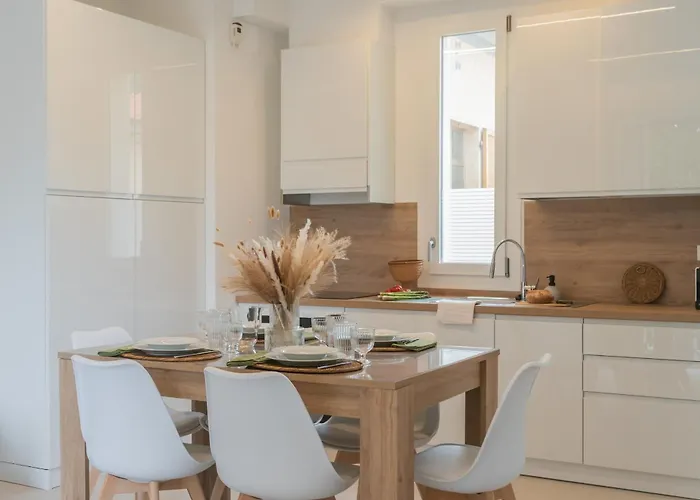 Magnolia House By Rent Como